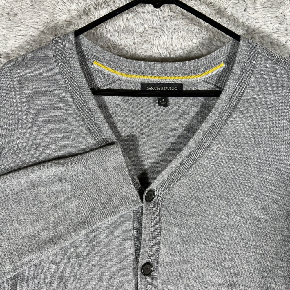 Banana Republic Cardigan Mens M Gray Merino Wool Blend Button Front V-Neck